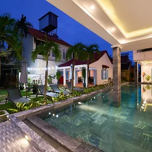 Legend Charm Boutique Hotel